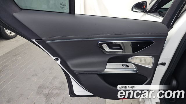 Mercedes-Benz E-Class (W214) E300 4MATIC AMG Line 2026 — фото 25
