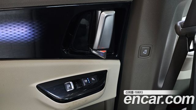 Kia Carnival (IV) Diesel 7-Seater Hi-Limousine Signature 2023 — фото 18