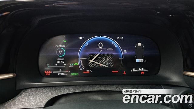 Toyota Crown Crossover 2.5 4WD Hybrid 2025 — фото 8