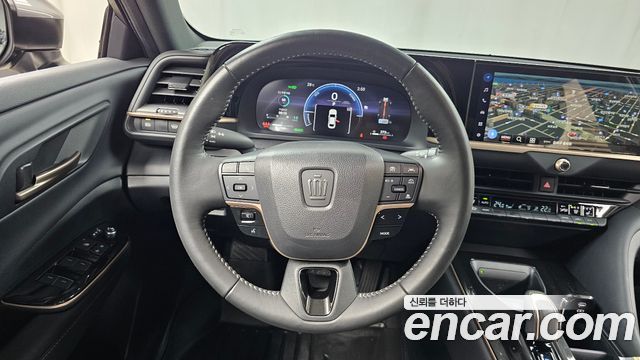 Toyota Crown Crossover 2.5 4WD Hybrid 2025 — фото 12
