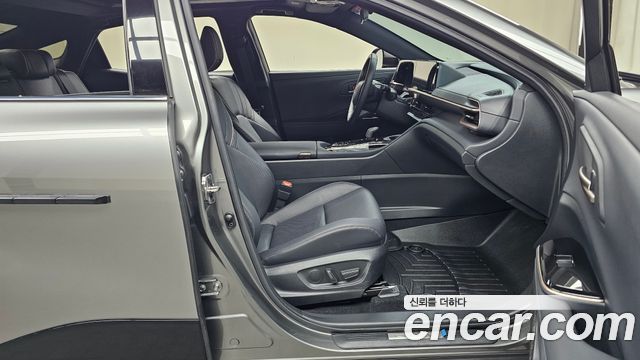Toyota Crown Crossover 2.5 4WD Hybrid 2025 — фото 26