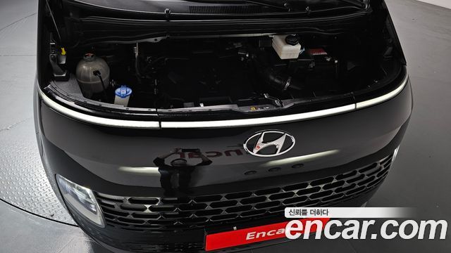 Hyundai Staria L3.5 Cargo 5-Seater Modern 2022 — фото 6