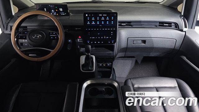 Hyundai Staria L3.5 Cargo 5-Seater Modern 2022 — фото 7