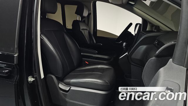 Hyundai Staria L3.5 Cargo 5-Seater Modern 2022 — фото 12