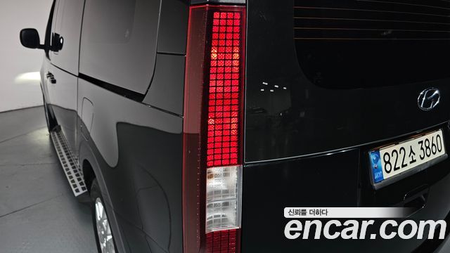 Hyundai Staria L3.5 Cargo 5-Seater Modern 2022 — фото 23