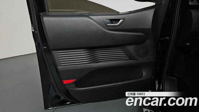 Hyundai Staria L3.5 Cargo 5-Seater Modern 2022 — фото 24
