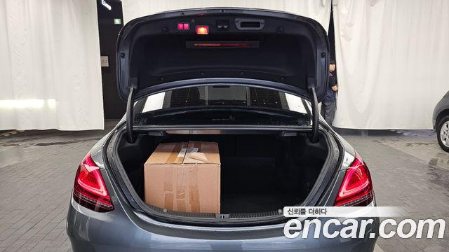 Mercedes-Benz C-Class (W205) C43 AMG 4MATIC 2019 — фото 24
