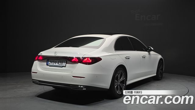 Mercedes-Benz E-Class (W214) E200 Avantgarde 2024 — фото 2