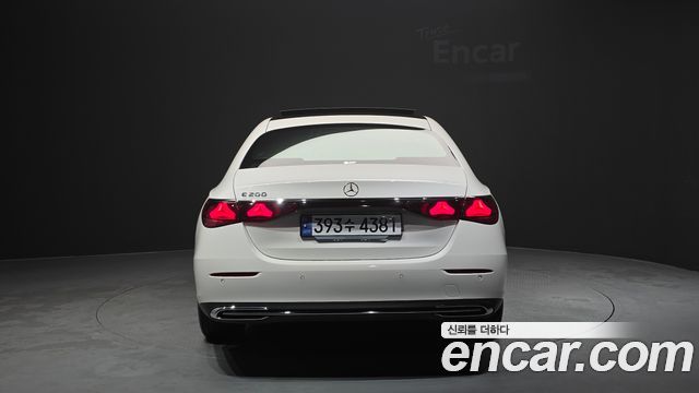 Mercedes-Benz E-Class (W214) E200 Avantgarde 2024 — фото 4