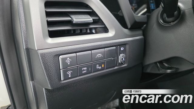 KG Mobility (SsangYong) Beautiful Korando Gasoline 1.5 2WD R-Plus 2022 — фото 13