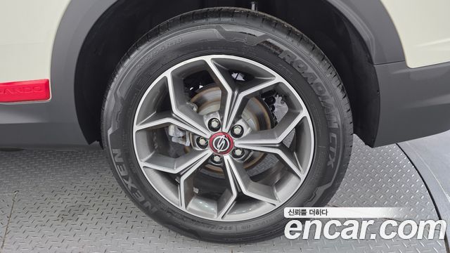 KG Mobility (SsangYong) Beautiful Korando Gasoline 1.5 2WD R-Plus 2022 — фото 21