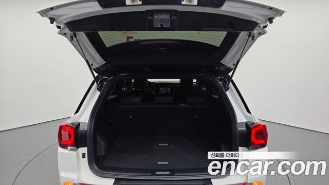 KG Mobility (SsangYong) Beautiful Korando Gasoline 1.5 2WD R-Plus 2022 — фото 31