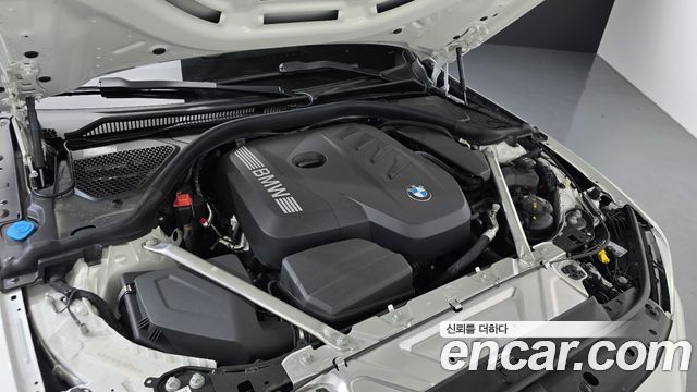 BMW 4 Series (G22) 420i M Sport Pro Convertible 2025 — фото 6