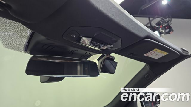 BMW 4 Series (G22) 420i M Sport Pro Convertible 2025 — фото 19