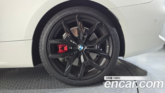 BMW 4 Series (G22) 420i M Sport Pro Convertible 2025 — фото 21