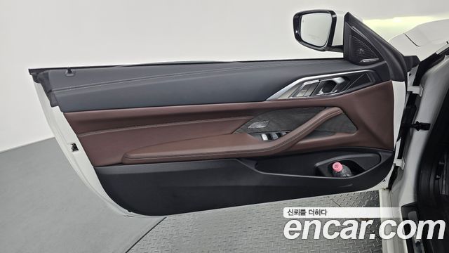 BMW 4 Series (G22) 420i M Sport Pro Convertible 2025 — фото 24