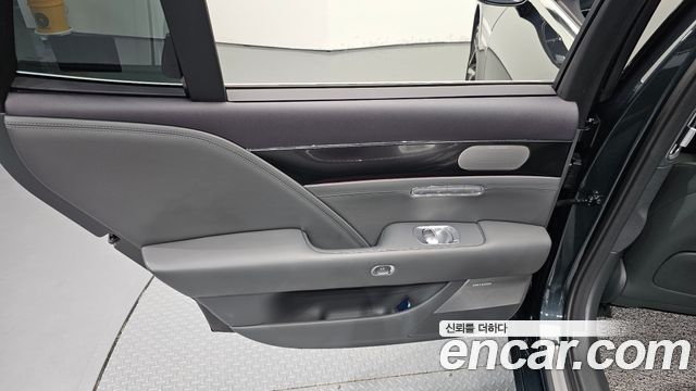 Genesis G90 (RS4) Gasoline 3.5 Turbo AWD 2023 — фото 25