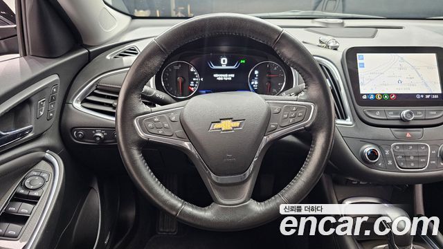 Chevrolet Malibu 2.0 Turbo LT Special 2021 — фото 13