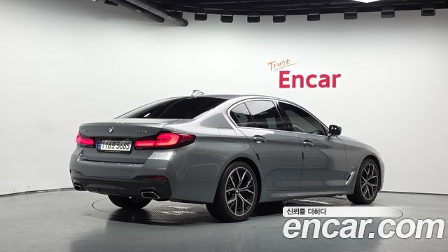BMW 5 Series (G30) 530i xDrive M Sport Package 2023 — фото 2