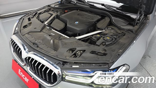 BMW 5 Series (G30) 530i xDrive M Sport Package 2023 — фото 6