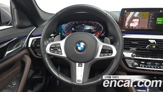 BMW 5 Series (G30) 530i xDrive M Sport Package 2023 — фото 13