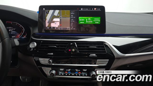 BMW 5 Series (G30) 530i xDrive M Sport Package 2023 — фото 14