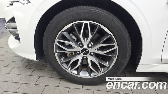Kia K5 (III) 2.0 Prestige 2023 — фото 5