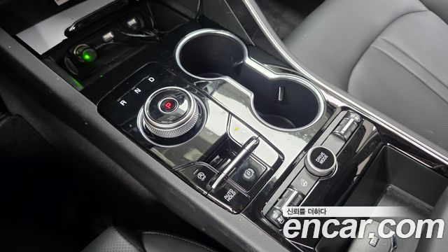 Kia K5 (III) 2.0 Prestige 2023 — фото 9