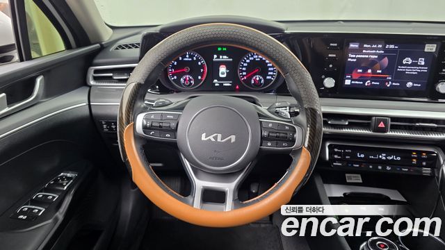 Kia K5 (III) 2.0 Prestige 2023 — фото 13