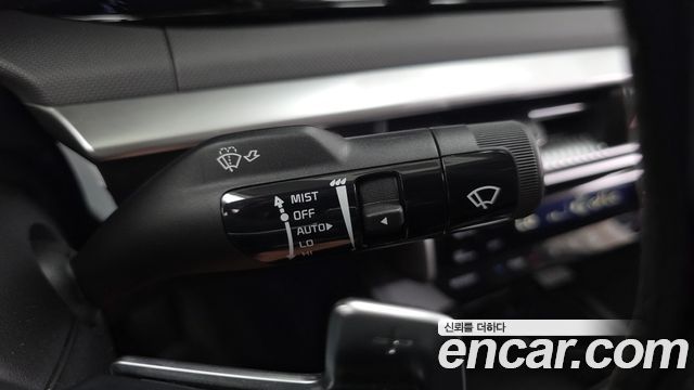 Kia K5 (III) 2.0 Prestige 2023 — фото 19