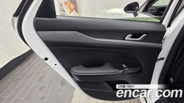 Kia K5 (III) 2.0 Prestige 2023 — фото 25