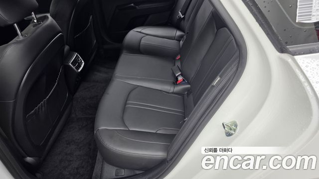 Kia K5 (III) 2.0 Prestige 2023 — фото 26