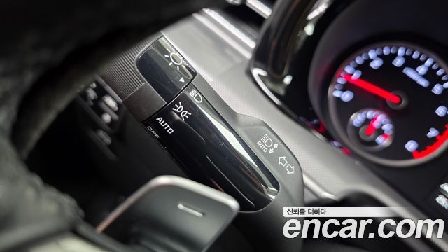 Kia K5 (III) 2.0 Prestige 2023 — фото 27
