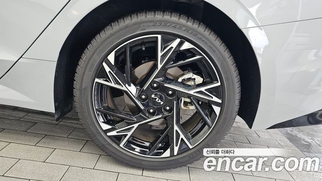 Kia K5 (III) 1.6 Turbo Signature 2025 — фото 21