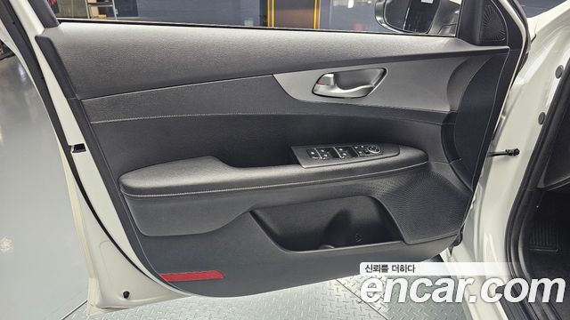 Kia K3 Prestige 2021 — фото 24