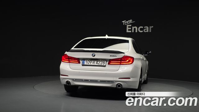 BMW 5 Series (G30) 530i Luxury Plus 2019 — фото 4