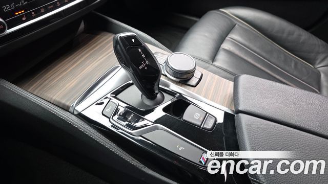 BMW 5 Series (G30) 530i Luxury Plus 2019 — фото 9