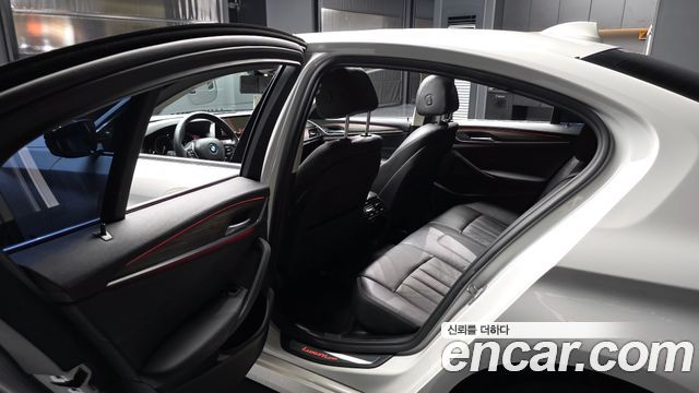BMW 5 Series (G30) 530i Luxury Plus 2019 — фото 26