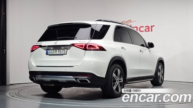 Mercedes-Benz GLE-Class (W167) GLE300d 4MATIC 2020 — фото 2