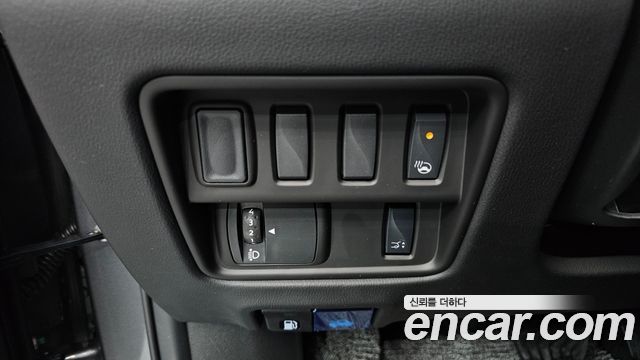 Renault Korea QM6 2.0 GDe PREMIERE 2WD 2025 — фото 13
