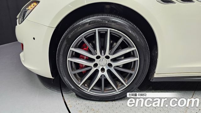 Maserati Ghibli 3.0 Diesel 3rd 2018 — фото 5