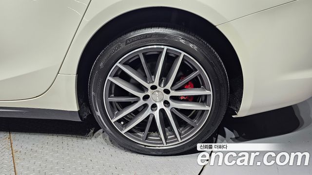 Maserati Ghibli 3.0 Diesel 3rd 2018 — фото 21