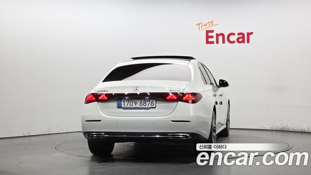 Mercedes-Benz E-Class (W214) E220d 4MATIC Exclusive 2024 — фото 4