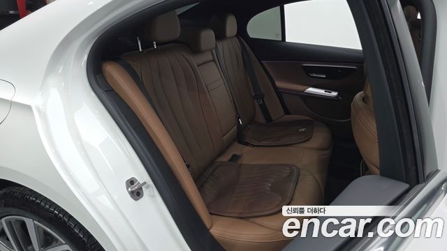 Mercedes-Benz E-Class (W214) E220d 4MATIC Exclusive 2024 — фото 11