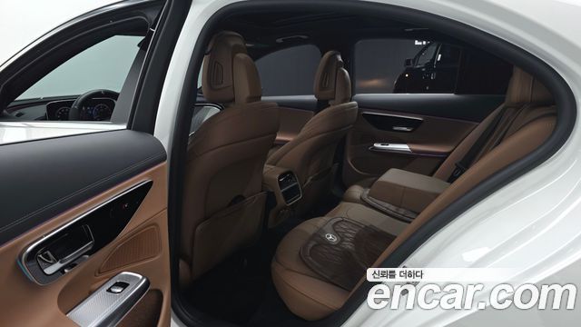 Mercedes-Benz E-Class (W214) E220d 4MATIC Exclusive 2024 — фото 12