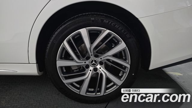 Mercedes-Benz E-Class (W214) E220d 4MATIC Exclusive 2024 — фото 21