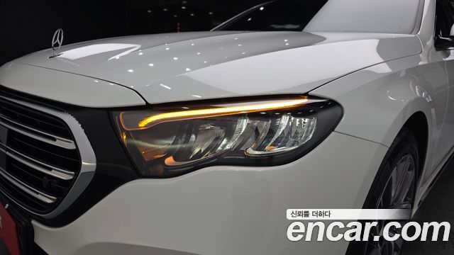 Mercedes-Benz E-Class (W214) E220d 4MATIC Exclusive 2024 — фото 22
