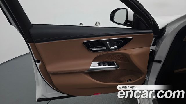 Mercedes-Benz E-Class (W214) E220d 4MATIC Exclusive 2024 — фото 24