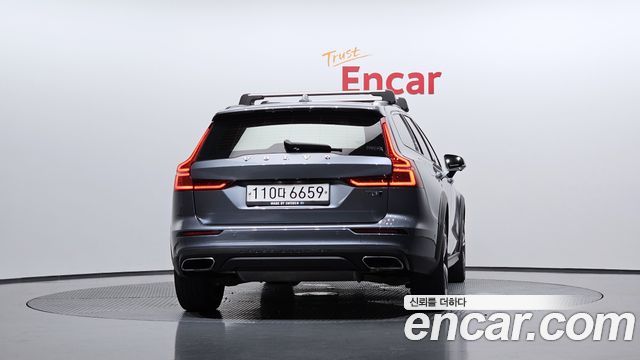 Volvo V60 Cross Country (II) T5 Pro AWD 2020 — фото 4