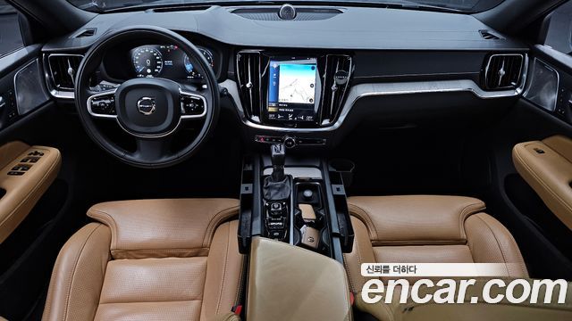 Volvo V60 Cross Country (II) T5 Pro AWD 2020 — фото 7
